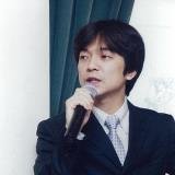 音楽とワイン､競馬をこよなく愛し
美味しいところを探しては､都内出没中！「薔薇色の騎士団」(Ｎo.２５２)に所属！