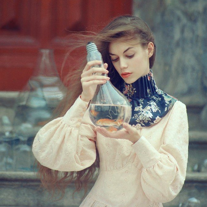 ilfaerliy's profile picture. social advocate, wine examiner, mommy