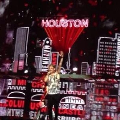 OhWeLove_1D's profile picture. We Are Directioners, And This Page Is For All The Supporters. If You Love 1D Then Follow (: Saw the boys on Aug. 22