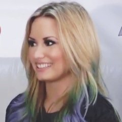 thatlittIefake's profile picture. A smiling piece of shit. - Dylan