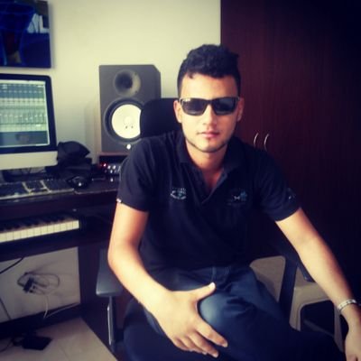 yourlastface's profile picture. Profesional en Marketing♟| Especialista en Marketing Político y Opinión Pública 🎯 | Consultor y Estratega de Marca 💡| Productor de Eventos 🎛🎚|