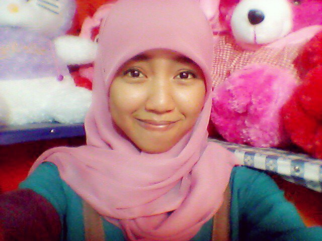 ♥ ALLAHswt | 20 Maret 1995 | Nothing special (￣ε(#￣) | Follback (?) Just mentions :D