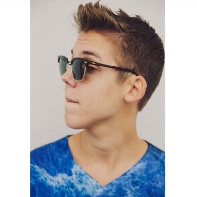 I respect eveything he does for his fans, and support him every step of the way. matt/matt