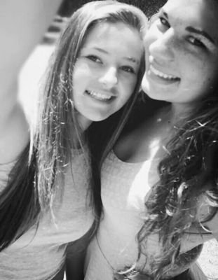 in 'n wereld waar jy enige iets kan wees, wees net jouself ♥