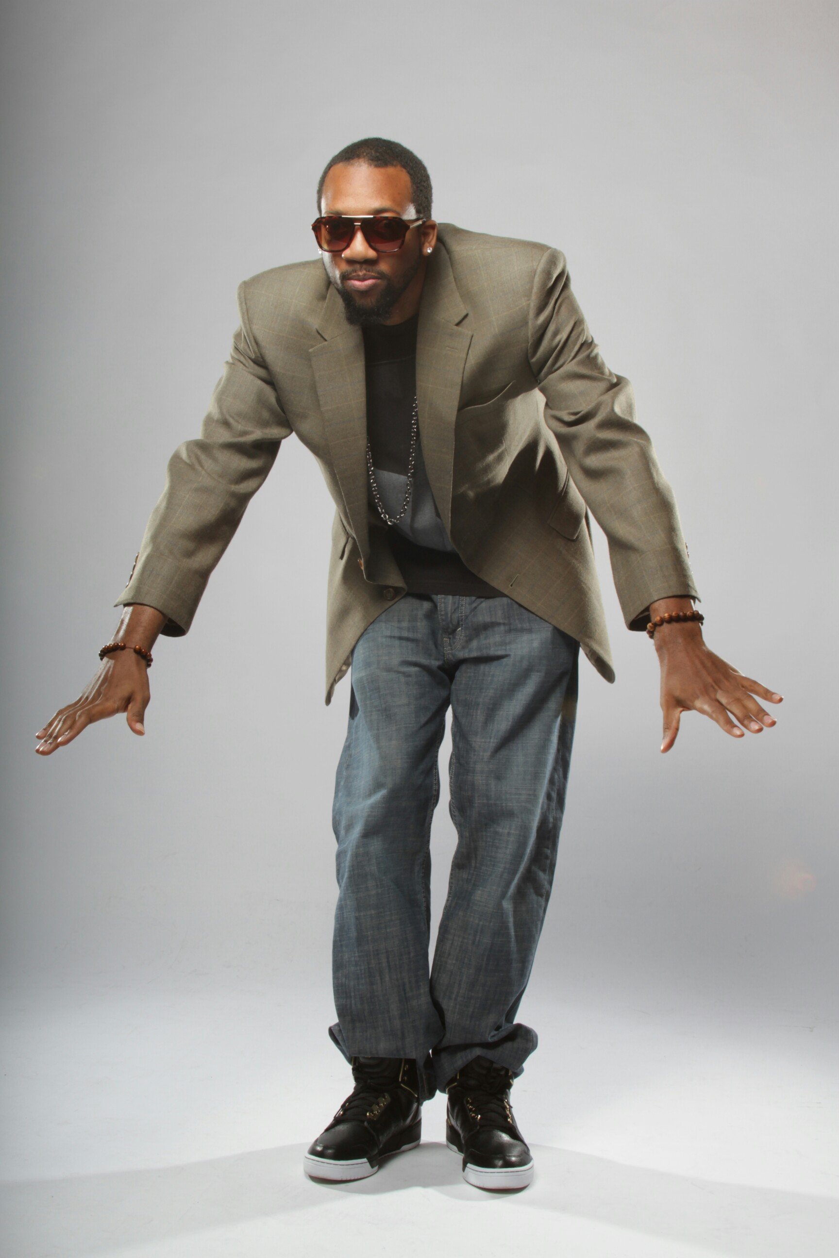 Smitty_Rell's profile picture. Once I figure out something clever to put here, I will.