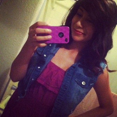 Hey this be jennifer (: follow for a follow 
Kik me shortyjenhernandez (: more info? Inbox me