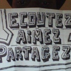 Peu importe ton pays, ta langue, et ta race. Si t'es un (rappeur,chanteur,beatmeker,ect), tu peux compter sur FAIS TON BUZZ pour te propulser.