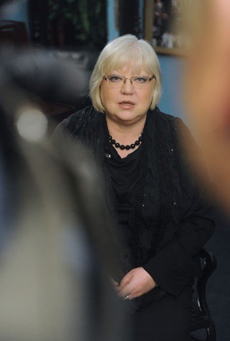 peji410's profile picture. wine traveler, social whiz, proud mommy