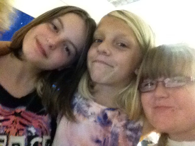 LLerenzo's profile picture. love minecraft any day never change