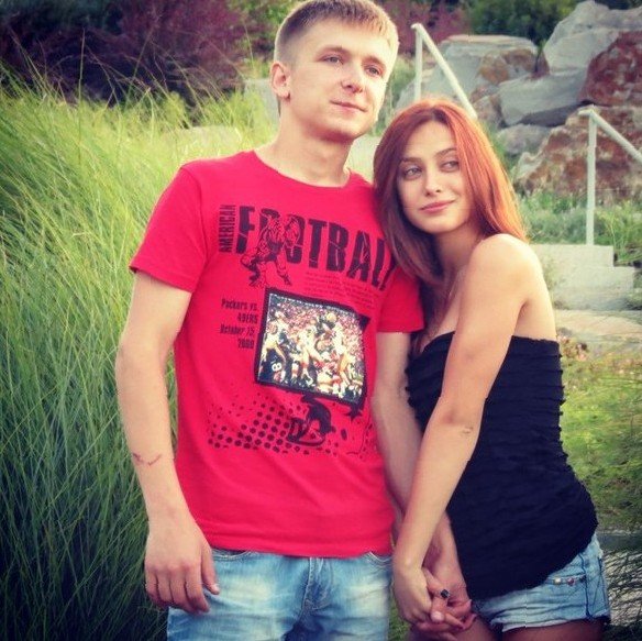 philouot's profile picture. proud mommy of 3, wine freak, social nomad