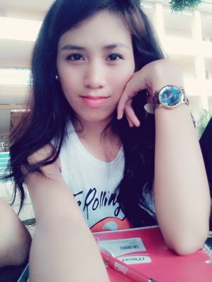 LangcuyanJosine's profile picture. 