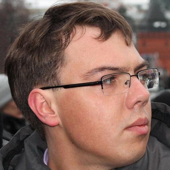 litvincev2's profile picture. Влюбляешься как-то автоматически, как плаваешь.