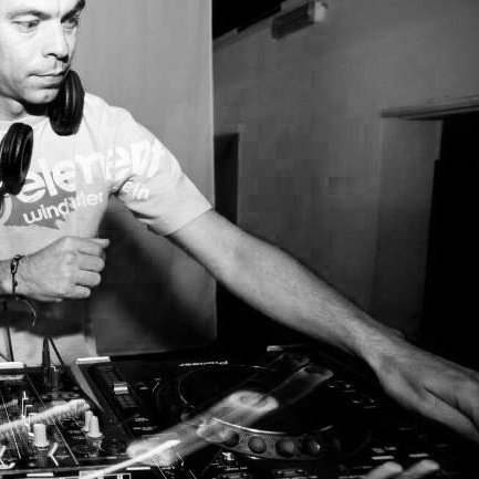 Open Format Dj #Walkabout #Nottingham #LboroUni #Stuedays #HeyEwe For bookings email: MrSpaceUK@gmail.com