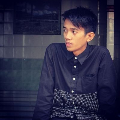 sedang berusaha