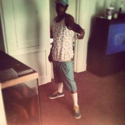just be me n rep #LBG #LOUDBOYGANG party kick it chill follow me on ig i follow back @rorothagee add me on facebook rorothagee