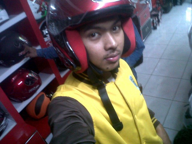 naganowahyu_'s profile picture. Teknik | Senyum | Sapa | Salam  :)Born : 17 April 1995 jodoh itu rahasia tuhan