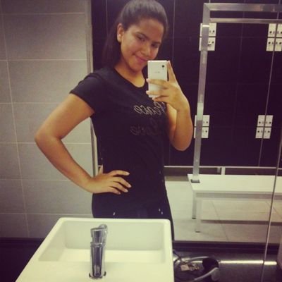 Se você tem amor, você se destaca nesse mundo cheio de Ódio !