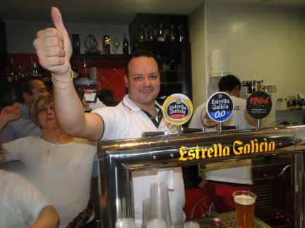 bueno amigos y clientes...
 Ribera vinos y tapas se actualiza y desde hoy tambien nos puedes seguir en tuwiter... tendreis que ayudarme que soy nuevo.... jejeje