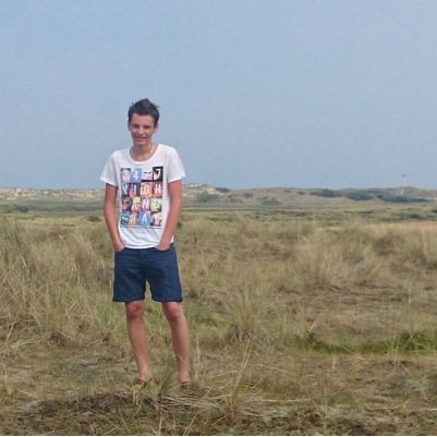 Jelle_AZ's profile picture. AZ Fan. Oscar Romero. The Walking Dead & Game of Thrones.