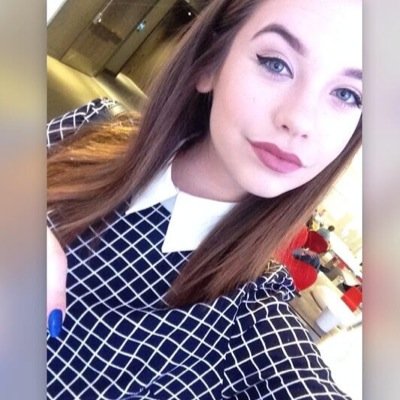 che te ne fai di un cielo pieno di stelle,se poi guardi solo la luna? || malrose ellis; 18.