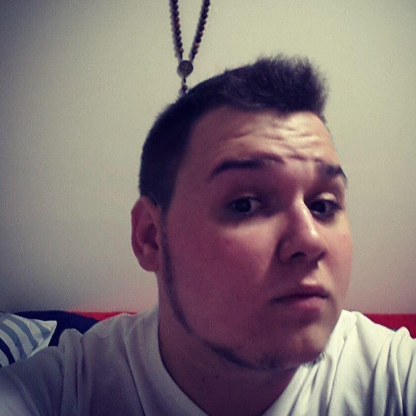 http://t.co/CDQnyH7tXA

http://t.co/G4isw9JcVO
Se nada der certo eu viro hippe!