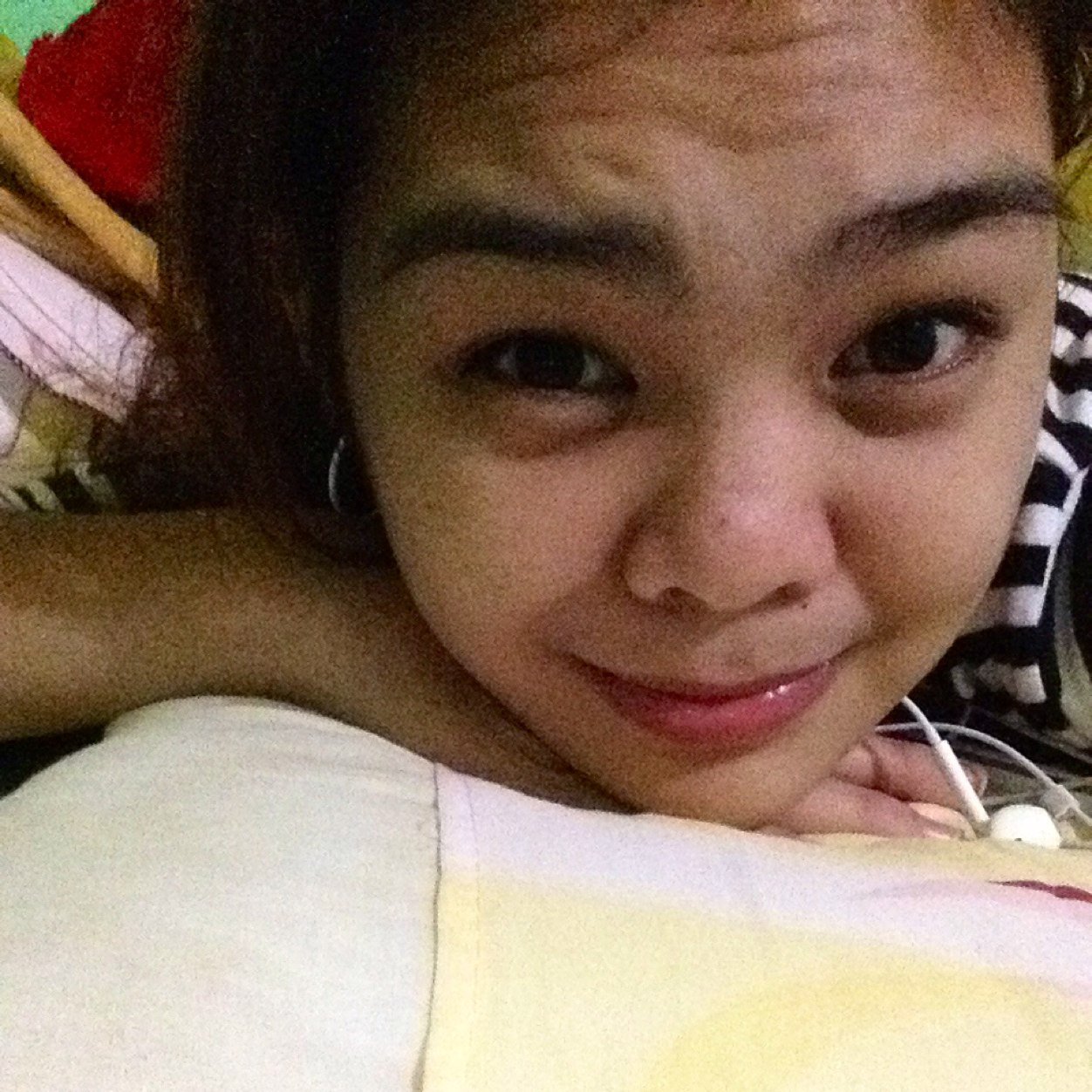 ` im a precious Child of GOD || Simpleng Babae || Twitter Addict || Skype~ aislin.dana2 || instagram~ thatcuteAiislin || Japinay ;) @2witteristic Admin :)