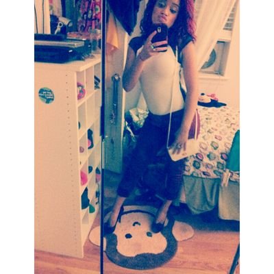 lolalabory's profile picture. 