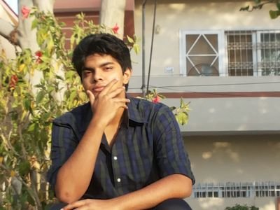 I am Hamza Malik/study at Bahria College Karsaz/A proud pakistani