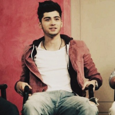 Follow @xalrightlarryx ,ask for a follow back:)