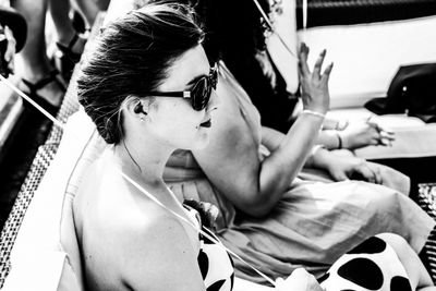 IzzyWhitt's profile picture. British humour, geeking and randomness.