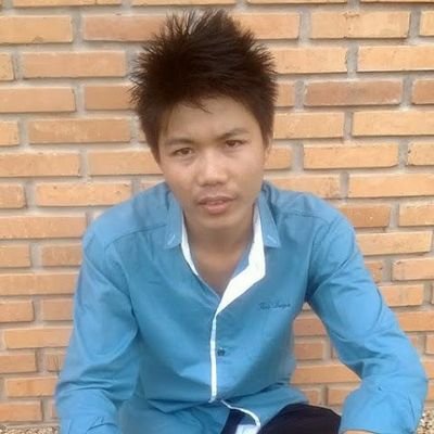 examplet571's profile picture. 