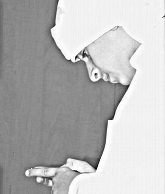 ‏•
•
#كيف يشبهونك و آنت آلي مآلك في عيني #شبيه~✨❤