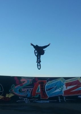 rhys appleby, ride a bmx and have the best time doing it.