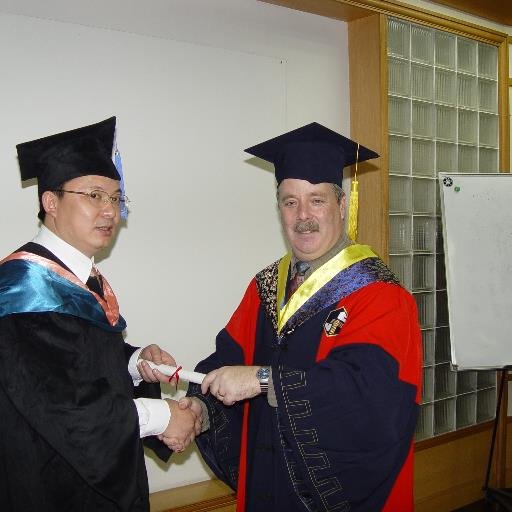 International Management and Leadership Consultant