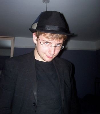 Hi I'm TomSka and I enjoy doing nothing. And did I mention that @SlomozovoRP is my fiancé?
