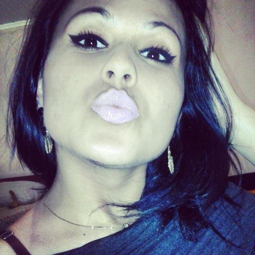 Tire suas férias comigo no paraíso, tire suas roupas, vamos perde o juízo.. .  ♪ ♫