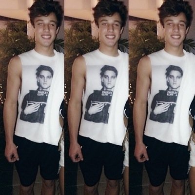 Stressed Depressed cam obsessed ☺ I met cameron dallas in a bathroom 5-4-14