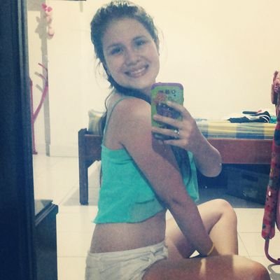 tengo poco por decir y mucho por ver soy mujer inesperta pero con mucho coraje entremenos sepan de mi mas vivimos ♡