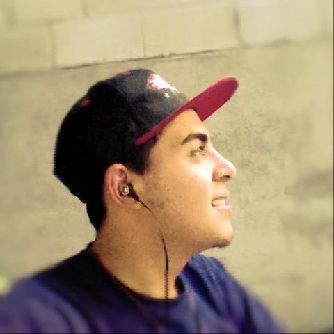 La vida es simple.... Toma desisiones y no boltees para atraz.... Follow me.! :D...... BBpin:  2a0154a6