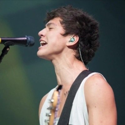 Hello this is a free follow so PLEASE GO FOLLOW @5sosassislife i will follow back on that account and if you already follow then thank you and ily :):):)