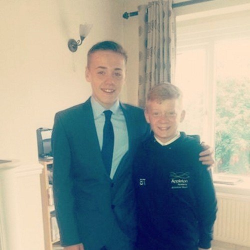 Bradthomaz2001's profile picture. Follow for follow