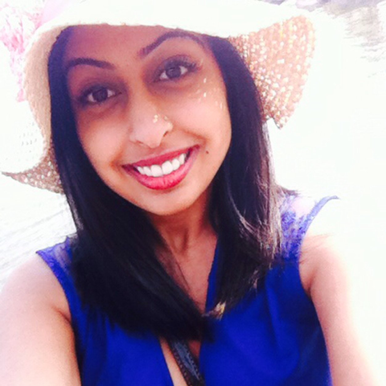 Communications Professional | #CCPR '15 | Honours BSc. UofT '13 | PR, communications & Social Media | News Junkie | Don't Dream It, Be it!