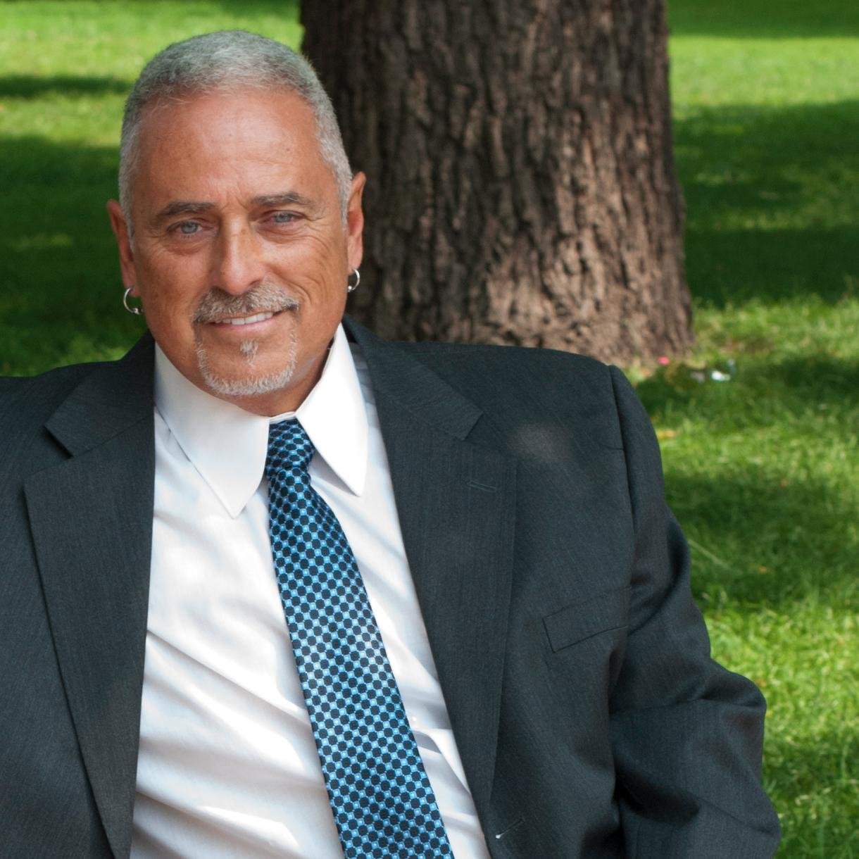 AlainWard27's profile picture. 