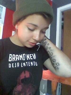 antijesselacey's profile picture. @muldersbees