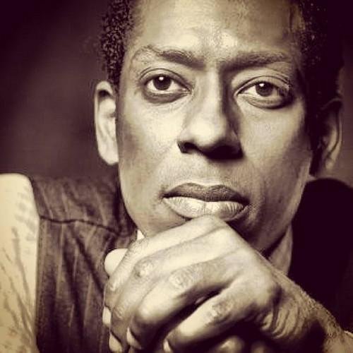 I'm Orlando Jones and I'm rad