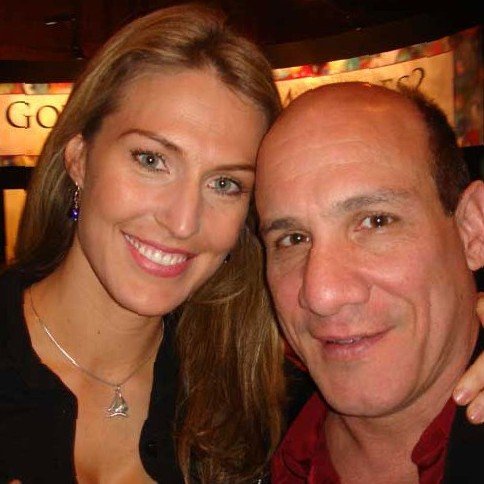 ylusee1's profile picture. wine enthusiast, social curiosity, mother of 3