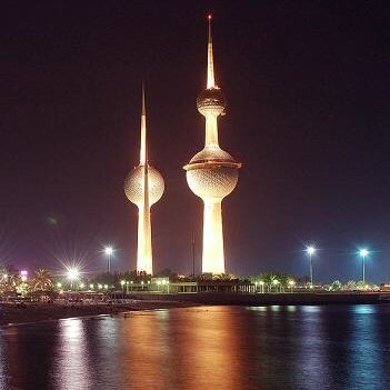 ‏‏ما حياتنا إلا لحظات ولكن العِبَرْ بكمال النهايات لا بنقص البدايات.  .. Marketing and many other things