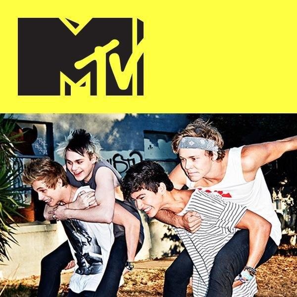 GO RT THIS LINK OR I WILL UNFOLLOW IF U DO RT THE LINK @FiveSaucePizzaa will follow u https://t.co/XdL5mfoq3G