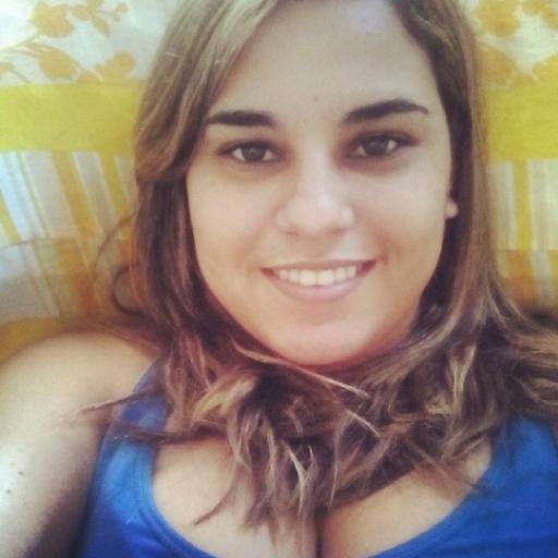 O destino decide quem entra na minha vida. E suas atitudes decide se ficam.