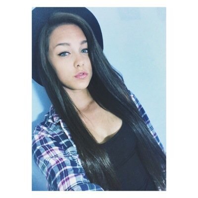 Follow my main @WishfullyGabby